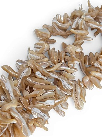 Madrepérola Cascalho Bege Furo Central