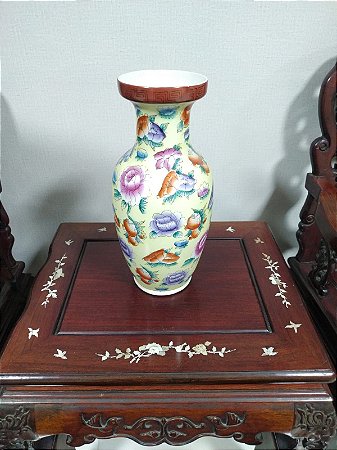 Vaso em Porcelana Chinesa 8616