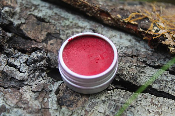 Batom multifuncional Vermelho sangue
