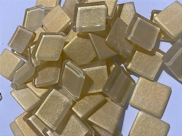 Pastilha De Vidro Para Mosaico E Artesanato Dourada - 1,5 X 1,5 - 100gr