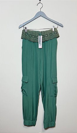 Calça cargo guipir verde Delight - tam P
