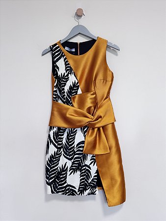 Vestido dourado bordado PatBo - Tam 38