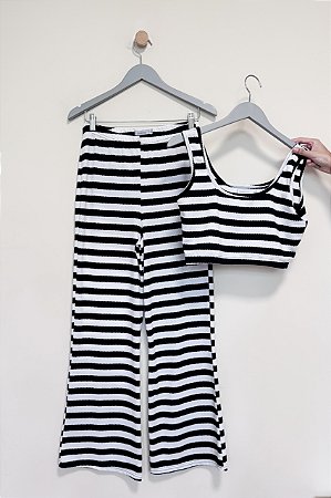 Conjunto listrado Romantico tam M