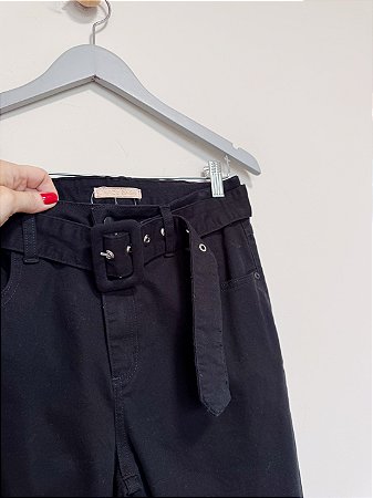 Calça jeans preta Carol Bassi - Tam 44