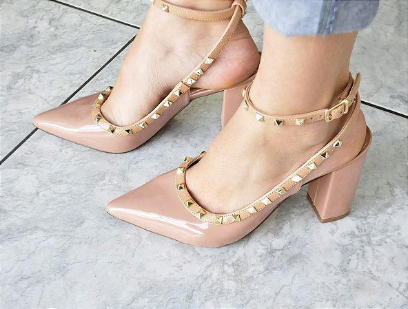 sandalia valentino salto grosso preço