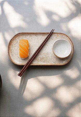 Conjunto de Pratos para Sushi com molheiras