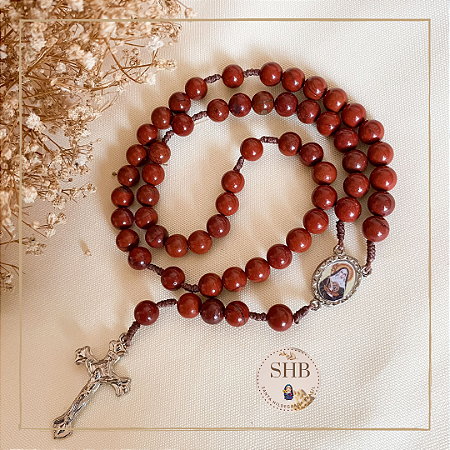 Terço com Medalha de Santa Hildegarda de Bingen e Jaspe Vermelho - Niquel - 8mm