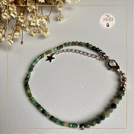 Pulseira de Mix de Esmeralda com esfera lapidada e cubos 2mm + Ponto de Luz - Banho ouro branco