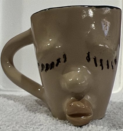 caneca pituca