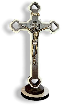 Crucifixo São Bento Parede e Mesa Madeira Vazada 23 cm
