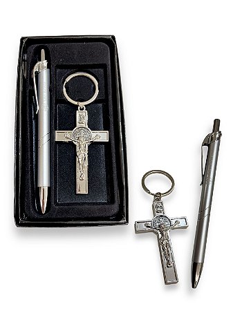 Kit Chaveiro e Caneta Crucifixo Com Cristo Prata Com Caixa