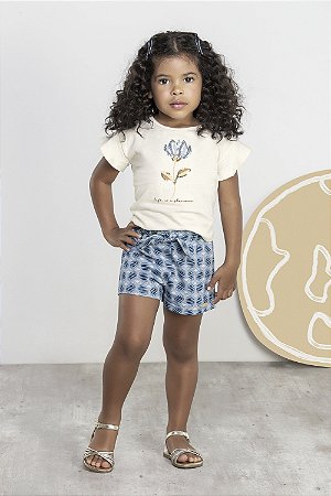 CONJUNTO BLUSINHA E SHORTS