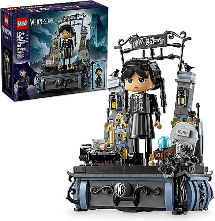 Lego Wednesday Figura da Wandinha Addams 76780