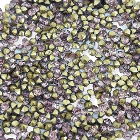 PEDRA DE STRASS LIGHT AMETHYST CÔNICA PACOTE C/144 PEDRAS PP18/SS8.5