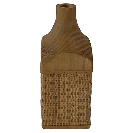 VASO DE MADEIRA E FIBRA NATURAL 12CM X 12CM X 28CM