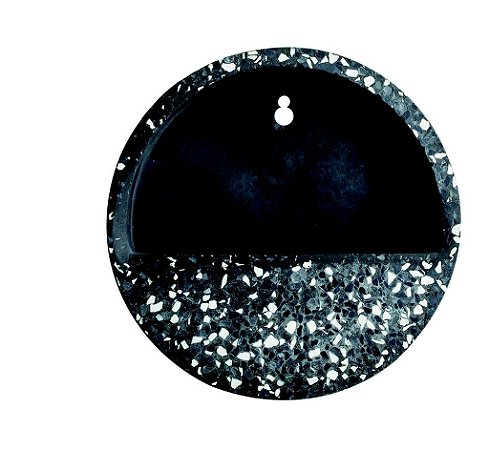 TERRARIO DE PAREDE PRETO EM CIMENTO