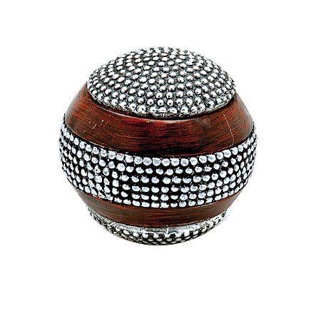 BOLA DE RESINA COM DETALHE EM MADEIRA- 12 CM