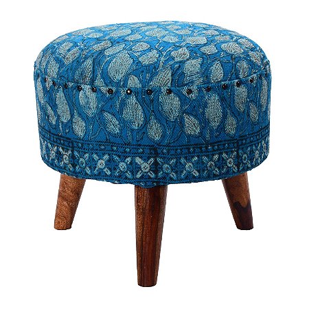 MINI BANCO EM TECIDO E MADEIRA AZUL 40CM X 40CM