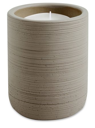 VELA COM SUPORTE EM CIMENTO