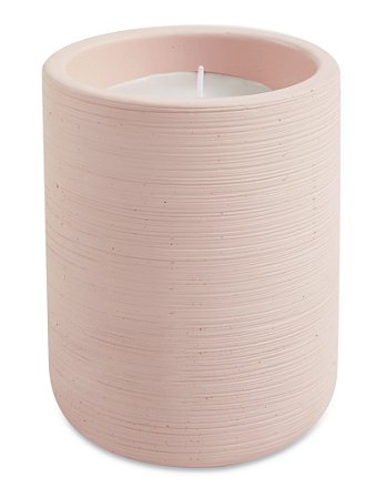 VELA COM SUPORTE EM CIMENTO