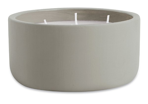 VELA COM SUPORTE EM CIMENTO