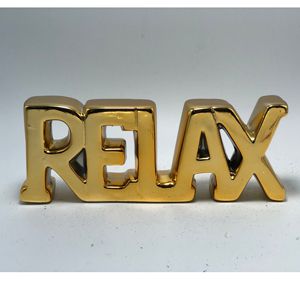 LETRAS DECORATIVAS CERÂMICA RELAX CAPSLOCK 19,5x3x7,5cm