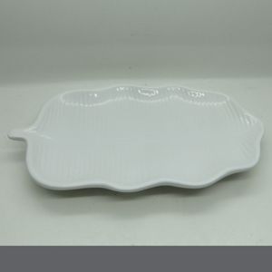FOLHA DECORATIVA DE CERÂMICA BANANA LEAF BRANCO 25,5x15x3cm
