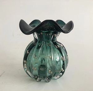 VASO DE VIDRO ITALY VERDE ESMERALDA E DOURADO 11,5x13cm