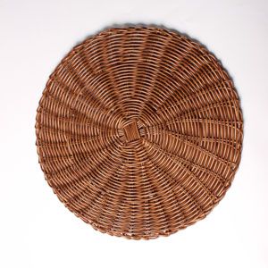 LUGAR AMERICANO DE PLÁSTICO RATTAN 38cm