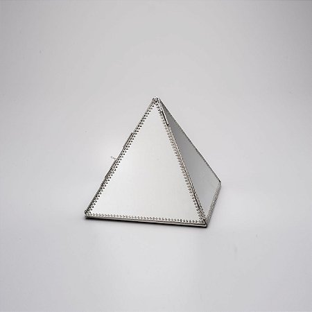 CAIXA PIRÂMIDE 21X19CM