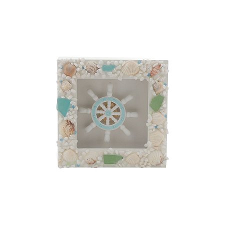 QUADRO DECORATIVO DE MADEIRA TIMÃO ADORNADO DE CONCHA
