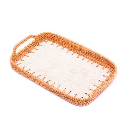 BANDEJA DECORATIVA CONCHA E RATTAN 36x24x4cm