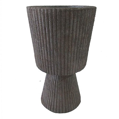 VASO EM CIMENTO CINZA