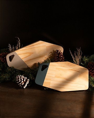 TÁBUA DE MADEIRA COM ALÇA LAQUEADA PINUS AZUL 35CM X 20CM X 2CM - WOODART