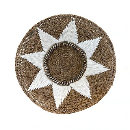PRATO ARTESANAL ESTRELA COM CONCHA BALI 70CM