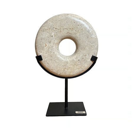 ESCULTURA IMPORTADA BI DISC CHINES ANTIGO EM MARMORE CREMA COM SUPORTE A30CM