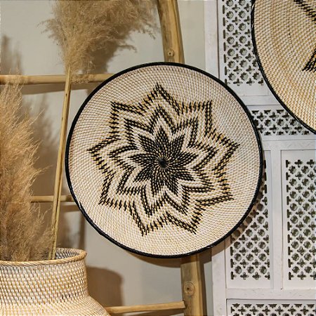 PRATO RATTAN DECORATIVO BALI ESTRELA NEGRA 50CM