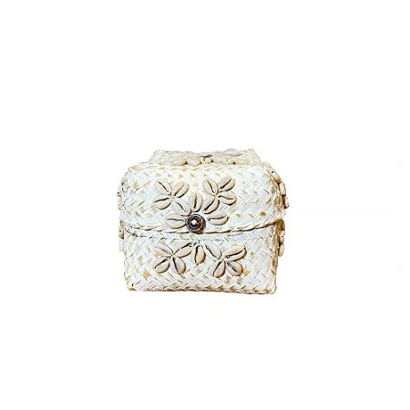 CAIXA FIBRA NATURAL BRANCA COM CONCHAS EXTRA