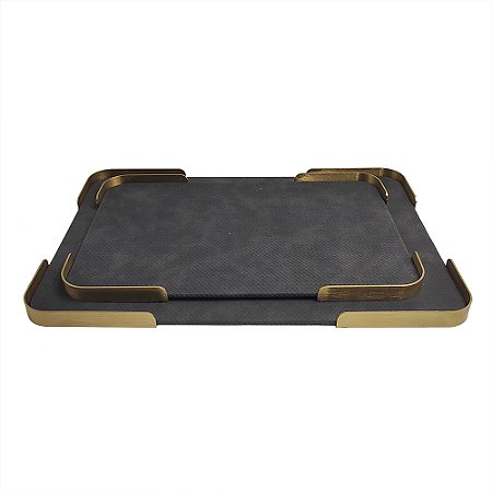 CJ DE 2 BANDEJAS DECORATIVAS EM MADEIRA REVESTIDO EM PU PRETO E DOURADO G45CM X