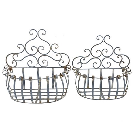 CJ DE FLOREIRAS EM METAL PRETAS 2PCS