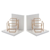 PORTA LIVROS DE MADEIRA E METAL BRANCO E DOURADO