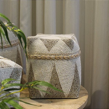 CAIXA FIBRA NATURAL REVESTIDA EM MIÇANGA CINZA E BRANCO  MÉDIO