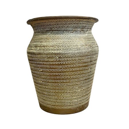 VASO EM WHITE METAL IMPORTADO ASSUA D23CM X A28CM