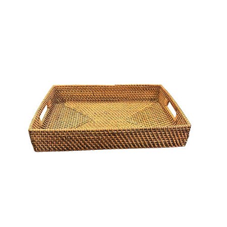 BANDEJA RETANGULAR EM RATTAN PEQUENA L35CM X A06CM X P26CM