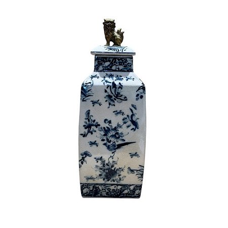 POTICHE EM PORCELANA AZUL E BRANCA COM DETALHE EM BRONZE CÃO DE FÓ IMPORTADO D13CM X A35CM