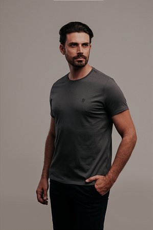 Camiseta Básica Gola Redonda Chumbo