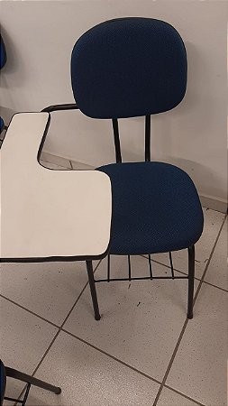 Cadeiras Universitárias Semi novas Vários Modelos