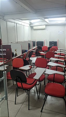 50 Cadeiras Universitárias Bom Estado.