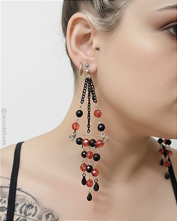 BRINCO LUSTRE BOLINHAS PRETAS E VERMELHAS - AC075