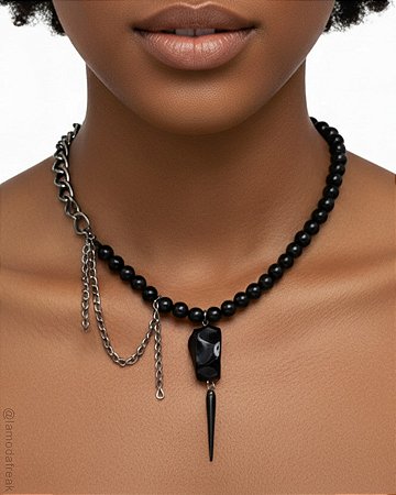 COLAR BOLINHAS PEDRA NATURAL E SPIKE - AC207